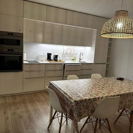 Aconchegante Apartamento Para 4 Pessoas Em Apartment